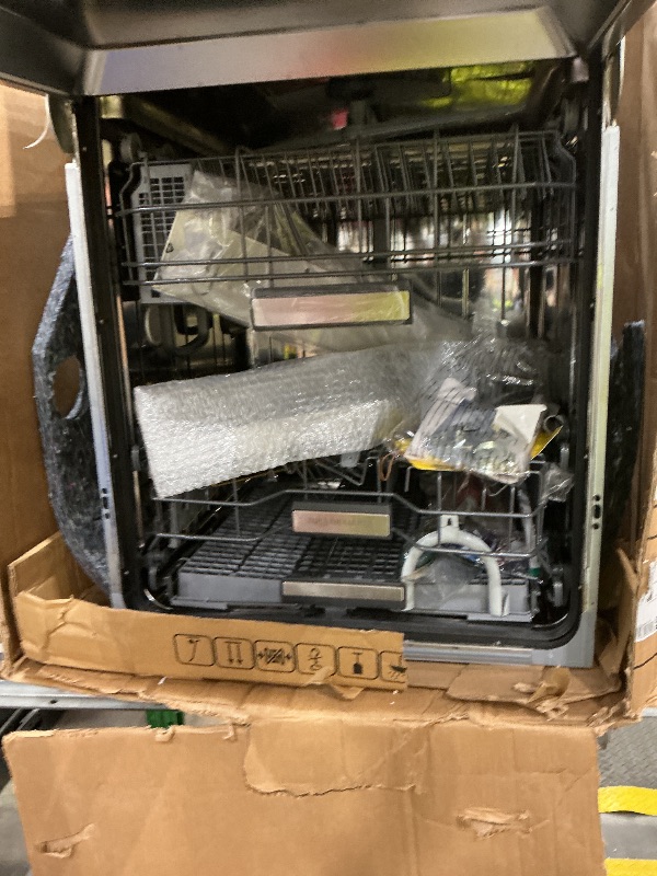 Photo 1 of *Untested*
Kenmore Elite 24" Built-In Dishwasher - UltraWash Plus, TurboDry, QuietWash, SmartWash, TurboFlex Third Rack & Reach-Thru Handle - 15 Place Settings - 42 DBA - ENERGY STAR Certified - Stainless Steel