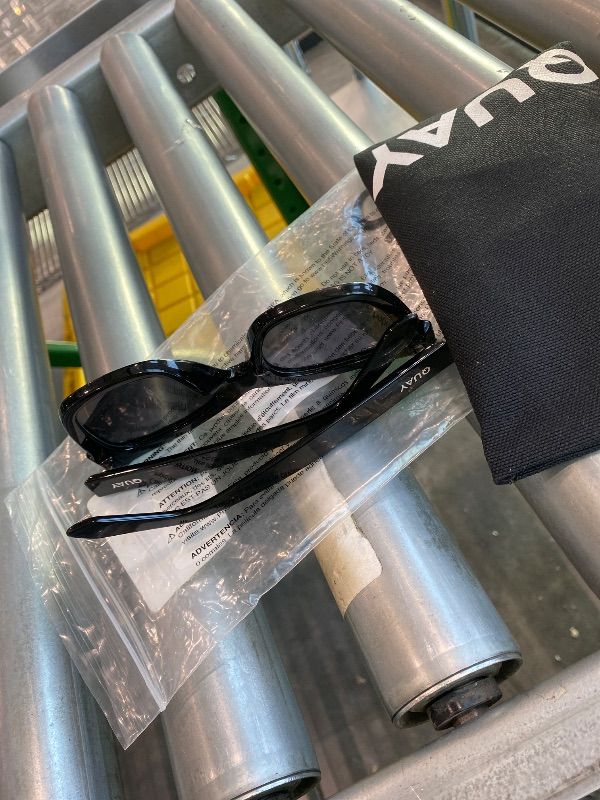 Photo 1 of *Minor Damaged - Check clerk notes*
Quay - Womens Sunglasses, Polarized Square Lenses with UV Protection, Oversized Sunglasses, Ever After, Matte Black Polarized