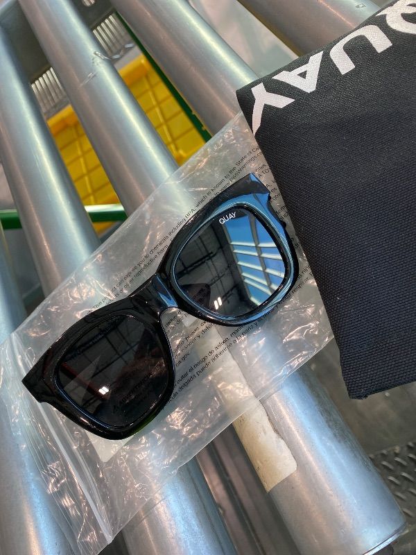 Photo 1 of *Minor Damaged - Check clerk notes*
Quay - Womens Sunglasses, Polarized Square Lenses with UV Protection, Oversized Sunglasses, Ever After, Matte Black Polarized