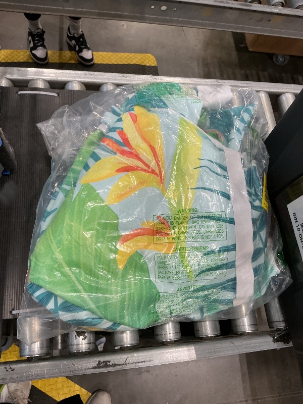 Photo 1 of 2 PCS Flower and Leaves Beach Chair Covers, Lounge Chair Towel Cover, Chaise Lounge Cover with Pockets for Pool Sunbathing Beach Garden Courtyard Outdoor Trips, 85" X 30"