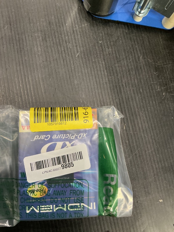 Photo 1 of *USED*
xD-Picture Card 1GB(Type M+) 1GB XD Flash Memory Cards for Olympus Fuji Fujifilm Old Digital Camera, Support Panorama Function, Create 3D Image and Digital Painting