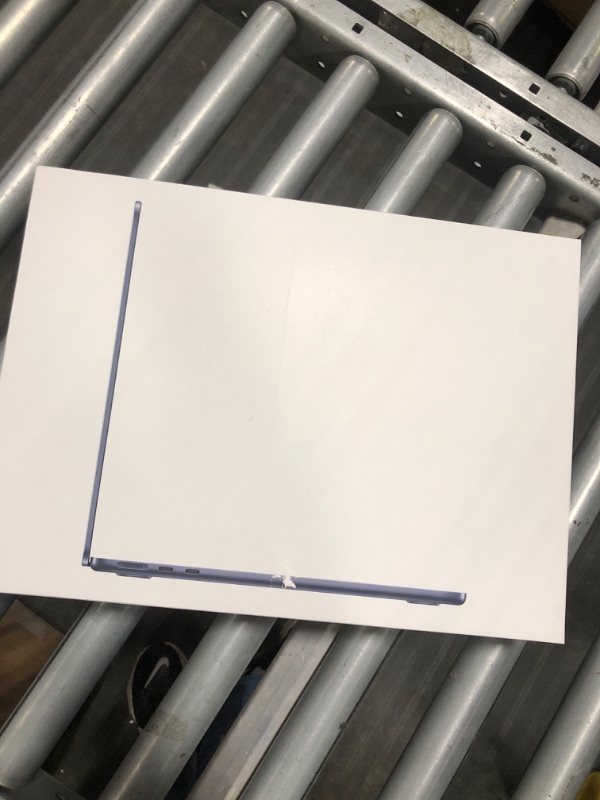 Photo 1 of ***UNTESTED***WITHOUT CHARGER***Apple 2025 MacBook Air 13-inch Laptop with M4 chip: Built for Apple Intelligence, 13.6-inch Liquid Retina Display, 16GB Unified Memory, 256GB SSD Storage, 12MP Center Stage Camera, Touch ID; Midnight