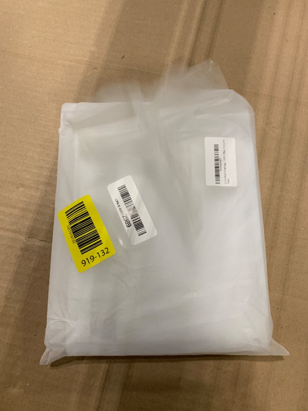 Photo 1 of ****** ONLY 4***** Annaklin Reusable Sandwich Bags & Snack Bags Set, 8 Pack, 100% Silicone Reusable Storage Bag, Soft Shell Ziplock Silicone Food Storage Containers, Freezer Microwave Oven Dishwasher Safe, Translucent