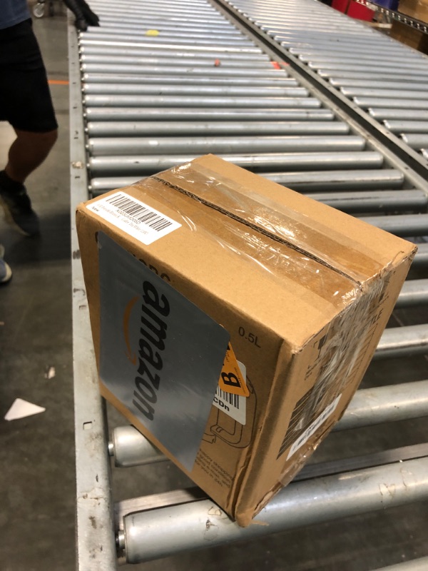 Photo 1 of 0.5L Portable Electric Kettle, Mini Travel Kettle, Stainless Steel Water Kettle - Perfect For Traveling, Cooking Noodles, Boiling Water, Eggs, Coffee, Tea (110V US Plug)