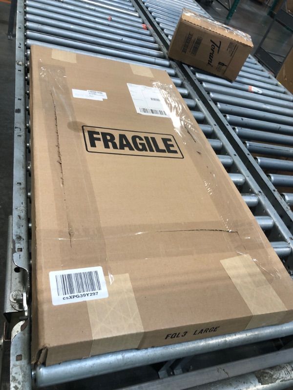 Photo 1 of ** RETAIL PRICE $58.47 ** 
Digital Art PT2332-32-16 Spotted You Red-Large Animal Canvas Art, 32x16