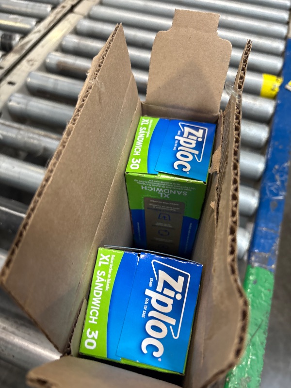 Photo 1 of **MISSING 1 BOX**
Ziploc XL Sandwich and Snack Bags with EasyGuide Texture, Plastic Storage Bags with Grip 'n Seal Technology, 90 Bags Total