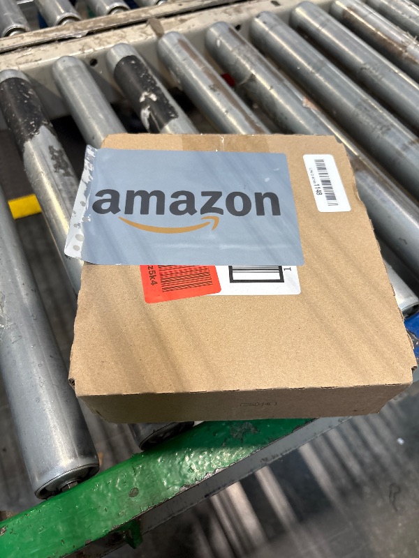 Photo 1 of **MISSING 1 BOX**
Ziploc XL Sandwich and Snack Bags with EasyGuide Texture, Plastic Storage Bags with Grip 'n Seal Technology, 90 Bags Total