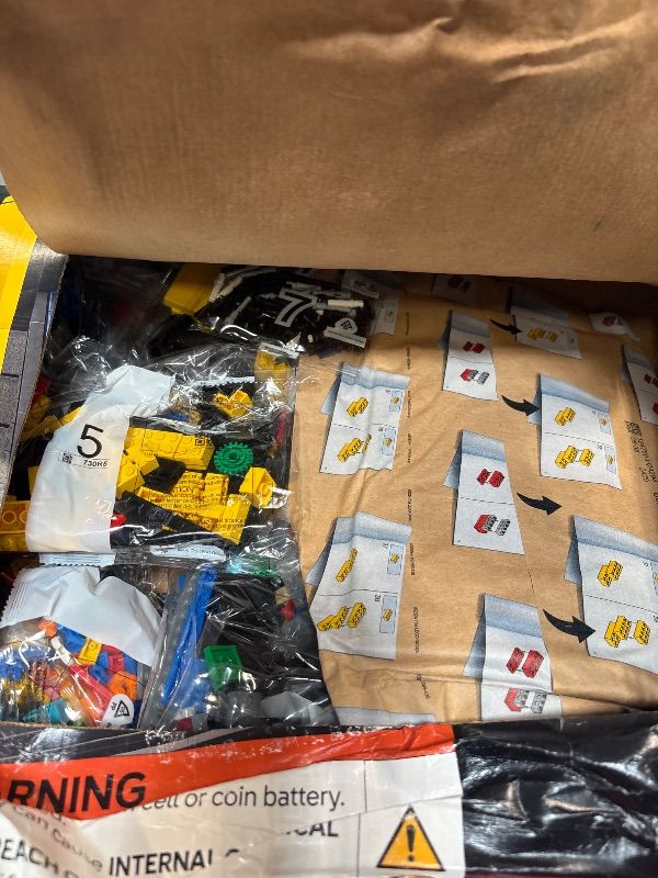 Photo 1 of LEGO Icons PAC-Man Arcade Building Kit, Build a Replica Model of a Classic Video Game, Nostalgic Gift for Fans of Retro Video Games and Retro Décor, Includes PAC-Man, Blinky and Clyde, 10323