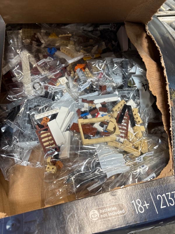 Photo 1 of **damaged box**
LEGO Ideas Motorized Lighthouse 21335 Adult Model Building Kit, Complete with Rotating Lights, Quaint Cottage and a Mysterious Cave, Creative Gift Idea