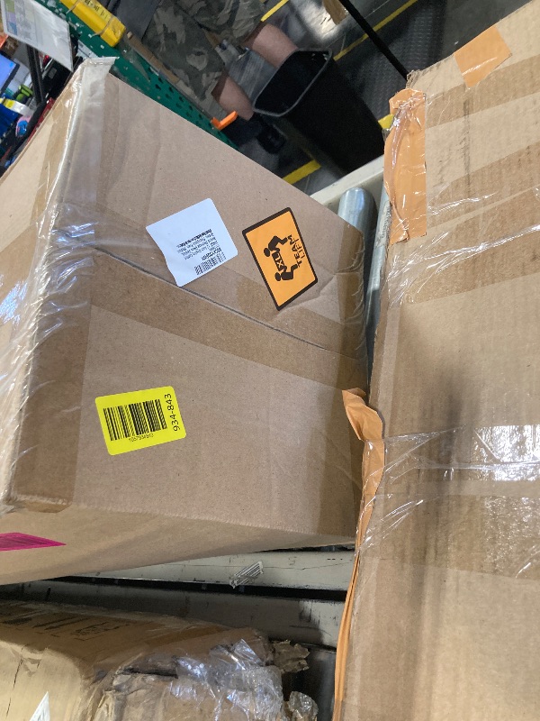 Photo 1 of ** POPPED OUT SPRING **
ZINUS 12 Inch Queen Cooling Comfort Hybrid Mattress [New Version], Fiberglass Free, Medium Firm Feel, Motion Isolation, Certified Safe Foams & Fabric