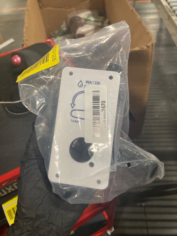 Photo 1 of 008-00004 RV Water Fill diverter Valve for Diverting Fresh Water Between Tank and City Water Supply, Max Pressure 125 PSI, Can be Used with RV Winterizing Diverter Valve 1457 Models