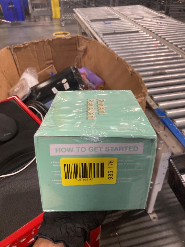 Photo 1 of ** SEALED**
24PCS Mouse Repellent Balls, Peppermint Oil to Repel Mice Rodent Natural Ingredients, Safe for Kids and Pets, Pest Control Pouches for Roaches, Ant, Bugs, Spiders, Rats, Insect Defense for House