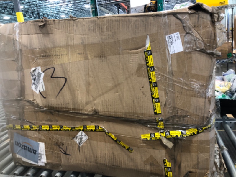 Photo 1 of ***DENT IN THE FROUNT***COLEMAN RVP MACH 15 Plus, 15,000 BTU H/P, Black