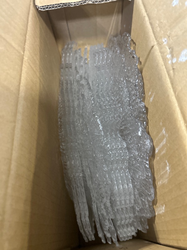 Photo 1 of ***MISSING PIECES**** SEE PICS****MAONAME 13" Clear Charger Plates, Round Reef Chargers for Dinner Plates, Plastic Plate Chargers for Table Setting, Wedding Decor, Set of 12