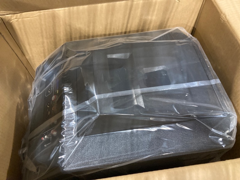 Photo 1 of **speaker only**Electro-Voice Evolve 50 1000W Powered Column Speaker Array System (Black) (2 Items)