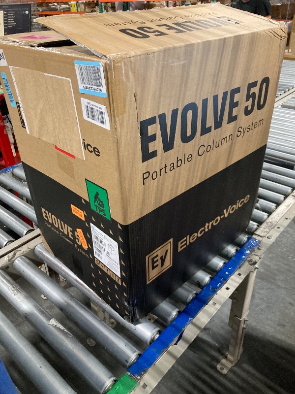 Photo 1 of **speaker only**Electro-Voice Evolve 50 1000W Powered Column Speaker Array System (Black) (2 Items)