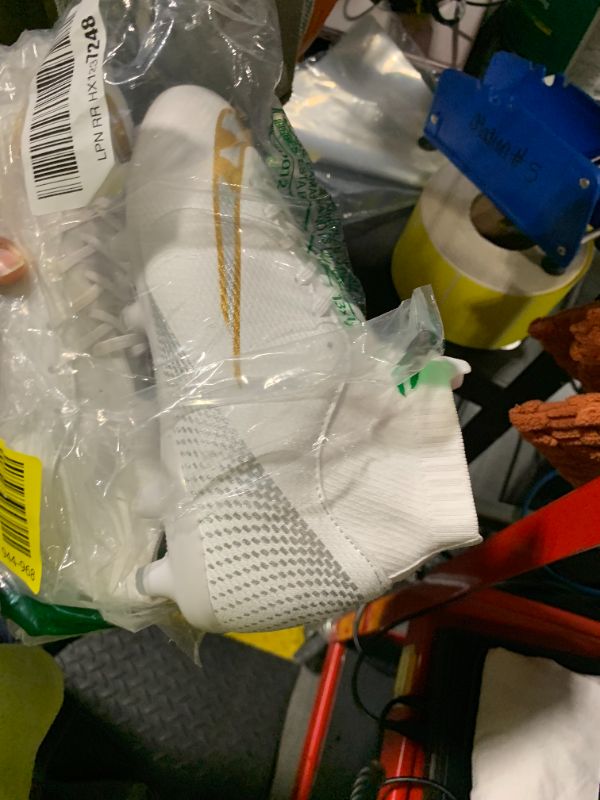 Photo 1 of ***SIMILAR IMAGE UNKNOWN SIZE***Nike Men's Multi-Ground Soccer Cleats, Tamanho único