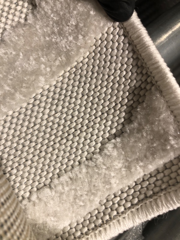 Photo 1 of ** USED** JONATHAN Y Maribo High-Low Abstract Striped Indoor/Outdoor Area Rug, Contemporary, Modern, Vintage, Bohemian for Bedroom,Kitchen,Living Room,Non Shedding,Easy-Washing, Cream, 8x10 (SCN103A-8)