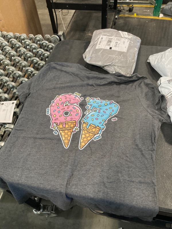 Photo 1 of  T SHIRT XL 