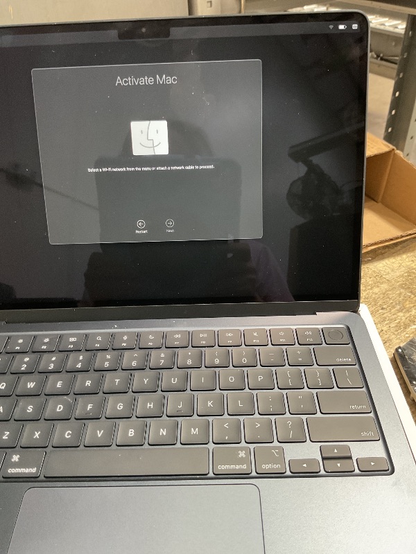 Photo 1 of *** PARTS ONLY - UNFUNCTIONAL - LOCKED *** Apple 2025 MacBook Air 13-inch Laptop with M4 chip: Built for Apple Intelligence, 13.6-inch Liquid Retina Display, 16GB Unified Memory, 256GB SSD Storage, 12MP Center Stage Camera, Touch ID; Midnight (check notes