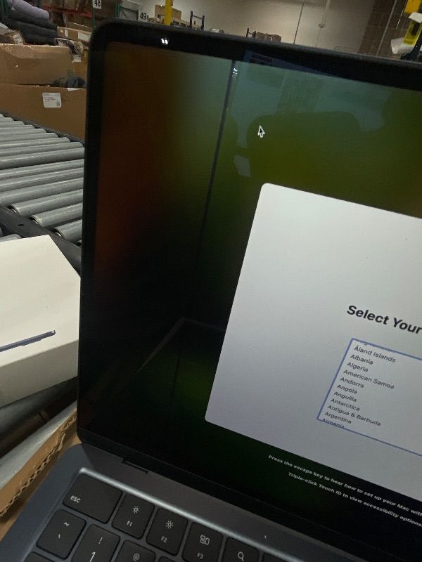 Photo 1 of *** PARTS ONLY - UNFUNCTIONAL - LOCKED *** Apple 2025 MacBook Air 13-inch Laptop with M4 chip: Built for Apple Intelligence, 13.6-inch Liquid Retina Display, 16GB Unified Memory, 256GB SSD Storage, 12MP Center Stage Camera, Touch ID; Midnight (check notes