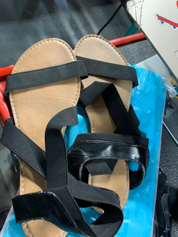 Photo 1 of ***(HEAVILY USED/ MINOR DAMAGE)***Rekayla Flat Elastic Sandals for Women Black 10