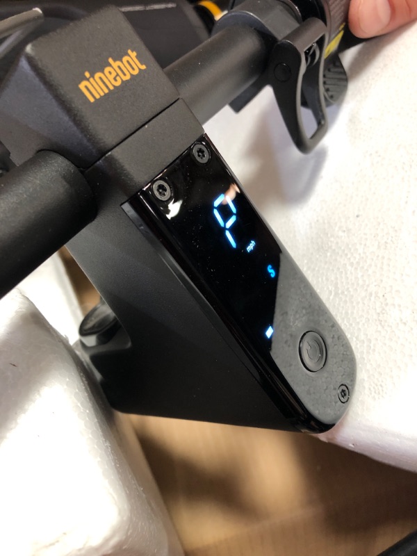 Photo 1 of **DAMAGED BATTERY SHORTAGE** Segway Ninebot MAX G2 Electric KickScooter, Power by 1000W Motor, Up to 43 Miles Range and 22MPH, w/t 10-inch Tires , Dual Brakes & Suspension, Electric Scooter for Adults, UL-2272 Certified