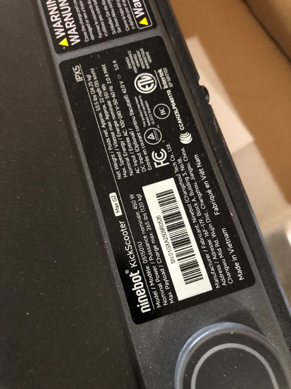 Photo 1 of **DAMAGED BATTERY SHORTAGE** Segway Ninebot MAX G2 Electric KickScooter, Power by 1000W Motor, Up to 43 Miles Range and 22MPH, w/t 10-inch Tires , Dual Brakes & Suspension, Electric Scooter for Adults, UL-2272 Certified