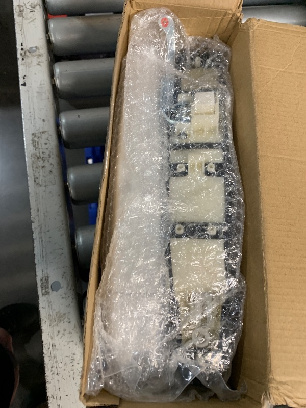 Photo 1 of ***(USED/ UNKNOWN IF MISSING PARTS/ UNABLE TO TEST)***JAVOUKA Olympic White Exterior Door Handle, for Chevy Avalanche/Silverado/Suburban/Tahoe,for GMC Sierra/Yukon XL, for Cadillac Escalade, 2007-2014, Outside Door Handles, 284053446 84053446 84053456