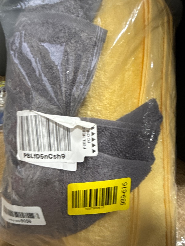 Photo 1 of (SET OF 2) SEMAXE Bath Towel Set, 100% Cotton Bathroom Towels with Hanging Loops, Soft & Absorbent, 2 BATH TOWELS YELLOW/GRAY 