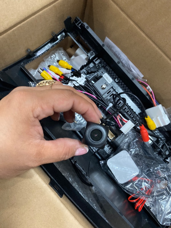 Photo 1 of [2G+64G] for 2000 2001 2002 2003 2004 2005 2006 Toyota Camry Radio, Android 13 Car Stereo with 9 inch Touch Screen, Carplay/Android Auto/1080P/Bluetooth/WiFi +AHD Backup Camera
