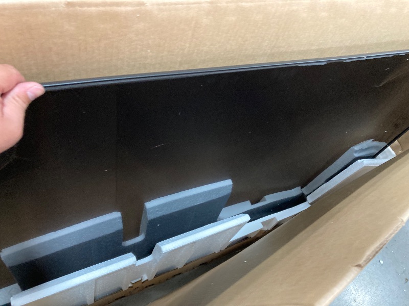 Photo 1 of **SMASHED SCREEN FINAL SALE**Samsung 75-Inch Class Crystal UHD U8000F 4K Smart TV (2025 Model) Endless Free Content, Crystal Processor 4K, MetalStream Design, Knox Security, Alexa Built-in