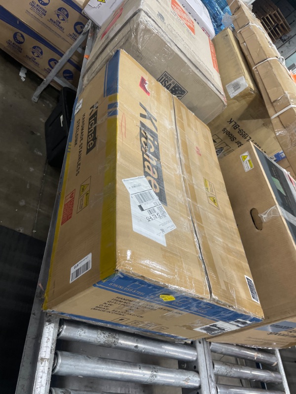 Photo 1 of ***************CRACKED*************
30 White Undermount Kitchen Sink, Hugsleek Topmount & Undermount Kitchen Sink 30x18 inch White Porcelain Ceramic Fireclay Sinks Dual Mount Accessories Single Bowl Under Counter Sinks Basin Drop In