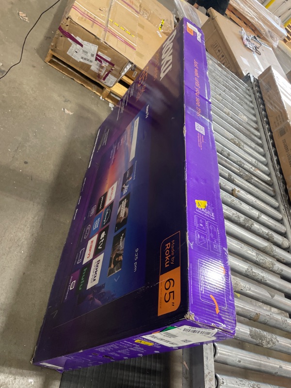 Photo 1 of ***DAMAGED***Roku Smart TV 2025 – 65-Inch Select Series, 4K HDR TV – RokuTV with Enhanced Voice Remote – Flat Screen LED Television with Wi-Fi for Streaming Live Local News, Sports, Family Entertainment