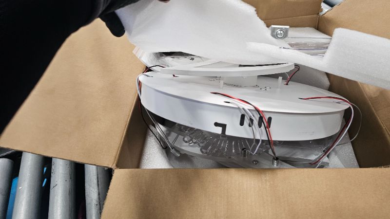 Photo 1 of ***PARTS ONLY**Bevenus Low Profile Ceiling Fan with Lights,110v Modern Dimmable Flower Shape, Remote Control/app Control,Timing 6 Gear Speeds Fan Ceiling Lamp.