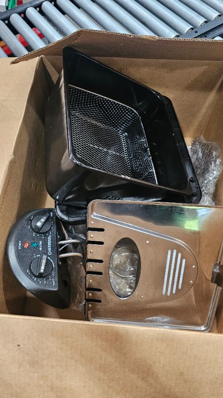 Photo 1 of ***PARTS ONLY***Chefman 4.5 er Deep Fryer w/Basket Strainer, XL Jumbo Size, Adjustable Temperature & Timer, Perfect for Fried Chicken, Shrimp, French Fries, Chips & More, Removable Oil-Container, Stainless Steel