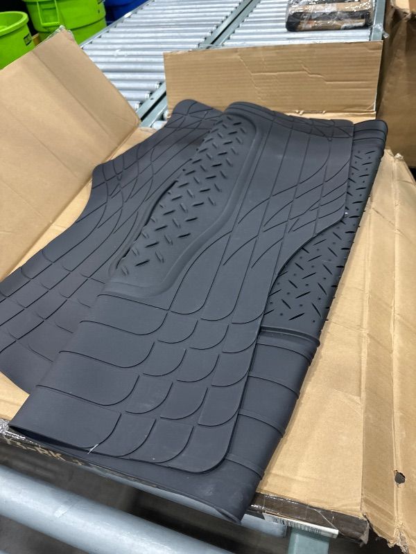 Photo 1 of ** PARTIAL SET ** Motor Trend FlexTough Performance All Weather Rubber Car Mats with Cargo Liner - Full Set Front & Rear Floor Mats for Cars Truck SUV, Automotive Floor Mats (Black)