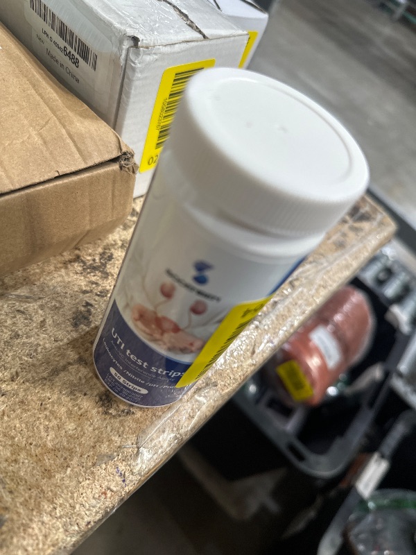 Photo 1 of **UNKNOWN MISSING PIECES PREVIOUSLY USED** 4-in-1 UTI Test Strips, 50ct Full Panel Urinary Tract Infection Test Kit at Home for Women Men Kids, Urinalysis Leukocytes, Nitrites, PH, Protein Urine Strip for UTI and Bladder, 50 Strips 50 Cups