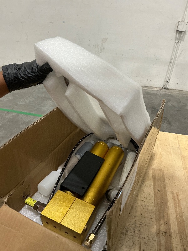 Photo 1 of **HEAVY** TUXING 30Mpa High Pressure Air Filter External Oil-Water Separator Two Stage Filtration for Air Compressor Air Pump Scuba Diving 286mm*100mm