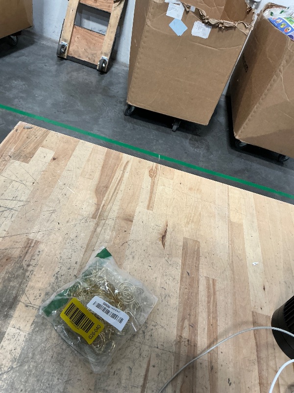 Photo 1 of 26Pcs Table Number Holders, Place Card Holders, Wire Picture Holders, Small Table Card Holders, Photo Holders for Centerpieces, Wedding Reception, Party, Birthday (Gold)