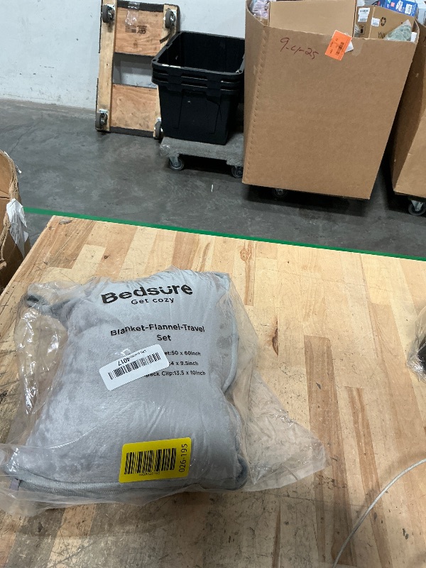 Photo 1 of (missing eye mask) Bedsure Travel Blanket Airplane Compact with Storage Bag, Packable Blanket with Eye Mask, Lightweight 2-in-1 Travel Essentials