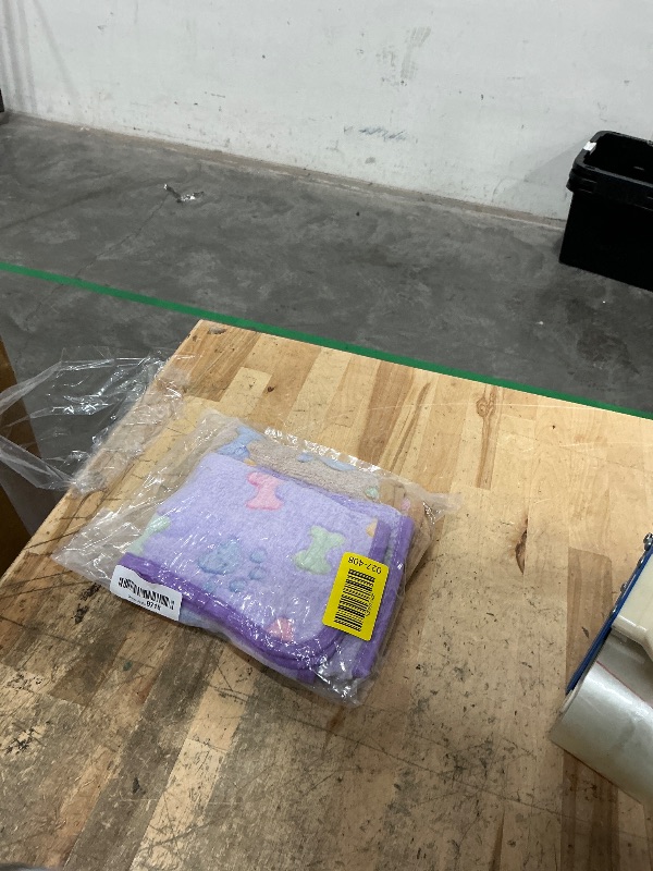 Photo 1 of 1 Pack 3 Blankets Super Soft Fluffy Premium Fleece Pet Blanket Flannel Throw for Dog Puppy Cat Paw Brown/Pink/White Small(23x16 inch)