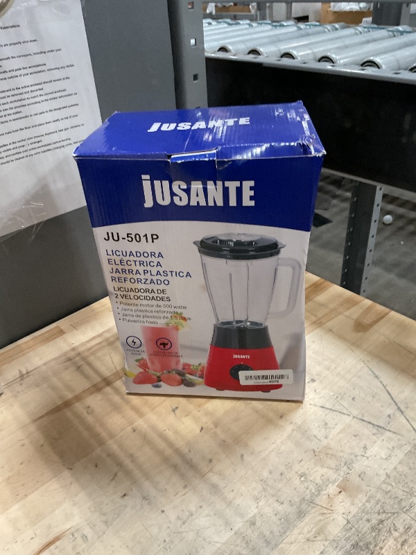 Photo 1 of ***HEAVILY USED***

JUSANTE Kitchen Blender, 500W Countertop Blender with 52oz Plastic Jar for Smoothies Milkshake Desserts Nut Butter, Cocktails Sauces (White)