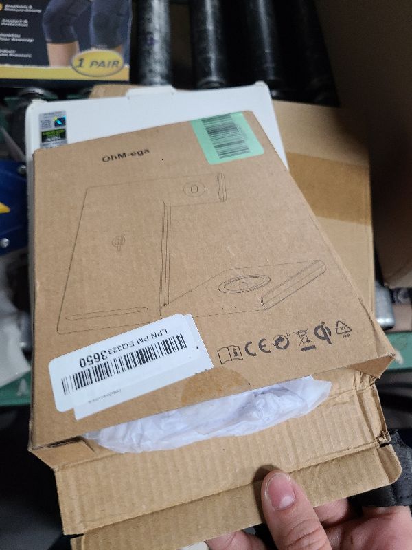 Photo 1 of 3 in 1 Foldable Wireless Charging Station for Apple Devices, 15W Fast Wireless Charger Stand for iPhone 16/15/14/13 /Plus/Pro/Pro Max/12/11, Apple Watch 10/9/8/7/Ultra2/Ultra/SE, AirPods 4/3/2/Pro