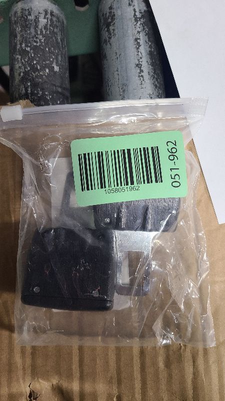 Photo 1 of 2025 New Upgraded Auto Seat Cover-Auto Belt Pad Slots Extender Black, Fit for Most Car Models to Make Your Driving More Comfortable