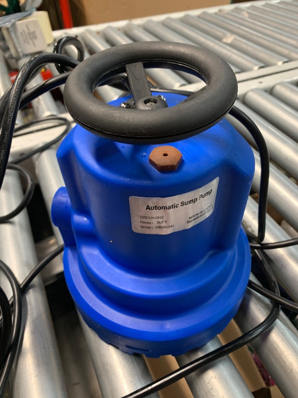 Photo 1 of (see all images) AgiiMan 1/4HP Automatic Submersible Water Pump, Water Removal Pump with 33' Power Cord 