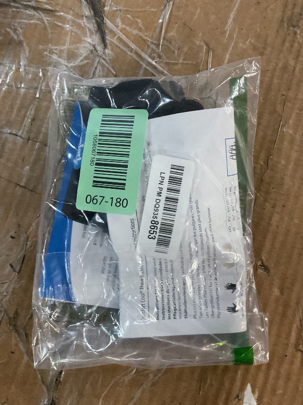 Photo 1 of Comfort Cool Thumb CMC Restriction Splint, Provides Direct Support for The Thumb CMC Joint While Allowing Full Finger Function, Right Hand, Medium, black, 78405