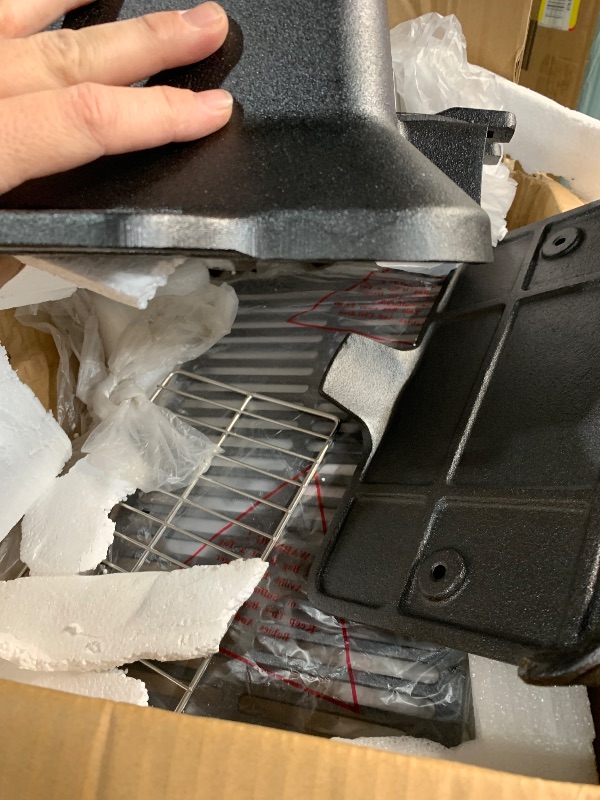 Photo 1 of ***(PARTS ONLY/ MISSING PARTS/ MAJOR DAMAGE/ NON FUNCTIONAL)***Hibachi Grill Outdoor, Portable Mini Charcoal Grill, Pre-Seasoned Cast Iron, Small Japanese Yakitori Tabletop Skillet Grill Stove for Outdoor Camping