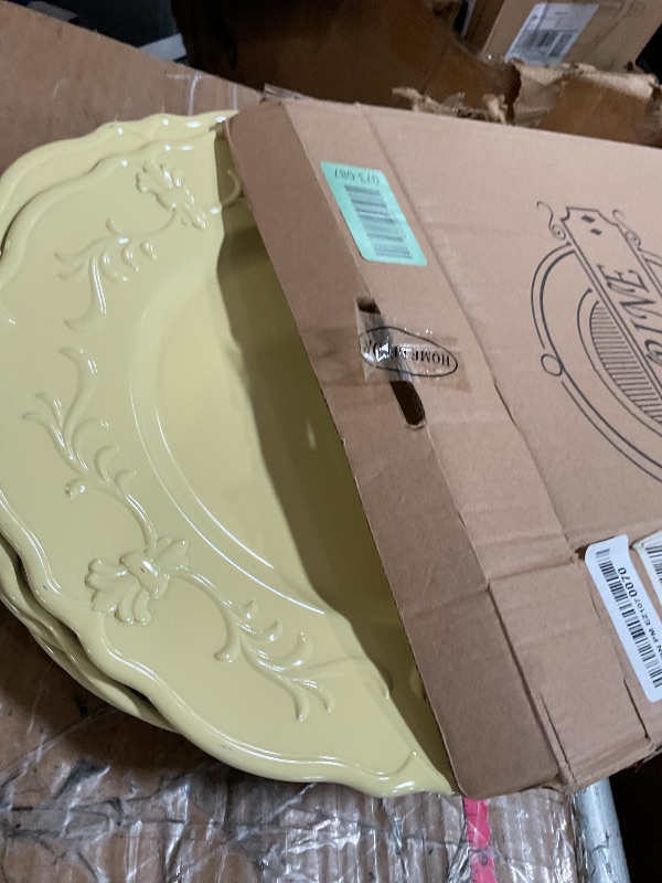 Photo 1 of ***(MINOR DAMAGE/ HAS SCRATCHES)***Spsyrine Light Yellow Charger Plate, 13" Embossed Plastic Table Plate Chargers for Dinner, Set of 6 Elegant Decorations for Wedding, Dining, Party Events.