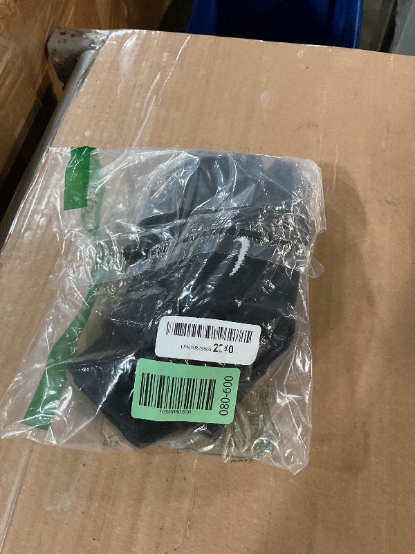 Photo 1 of ****MISSING SOCKS***Nike Unisex Everyday Cushioned Training Ankle Socks (6 Pairs), Black/White, Small